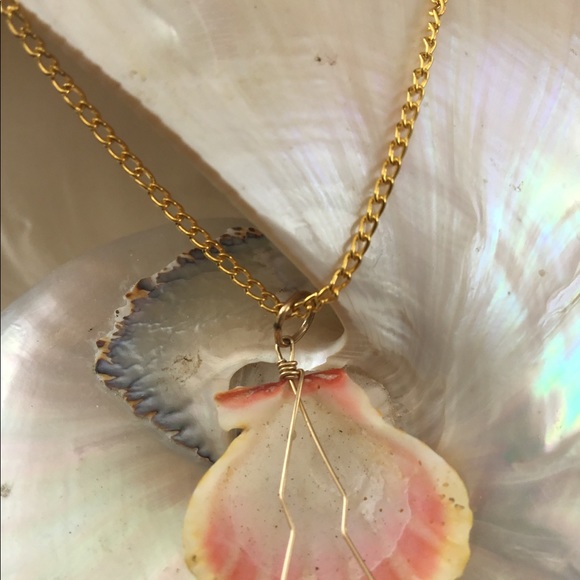 RARE SUNRISE SHELL 14kt Gold  NECKLACE⚜️🆕With tag - Picture 3 of 3